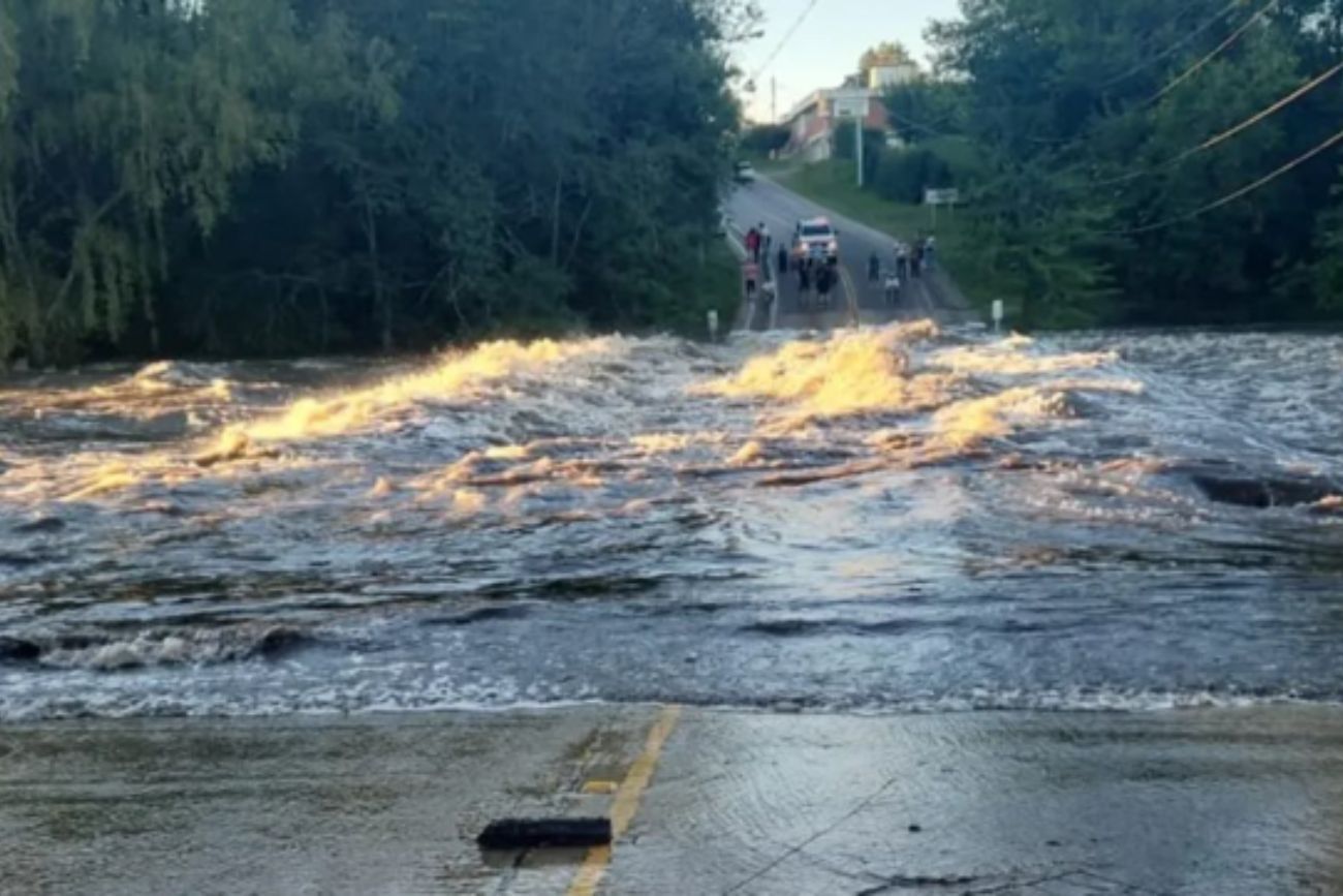 Córdoba: corte total en el vado 9 de Julio por la creciente del río Anisacate