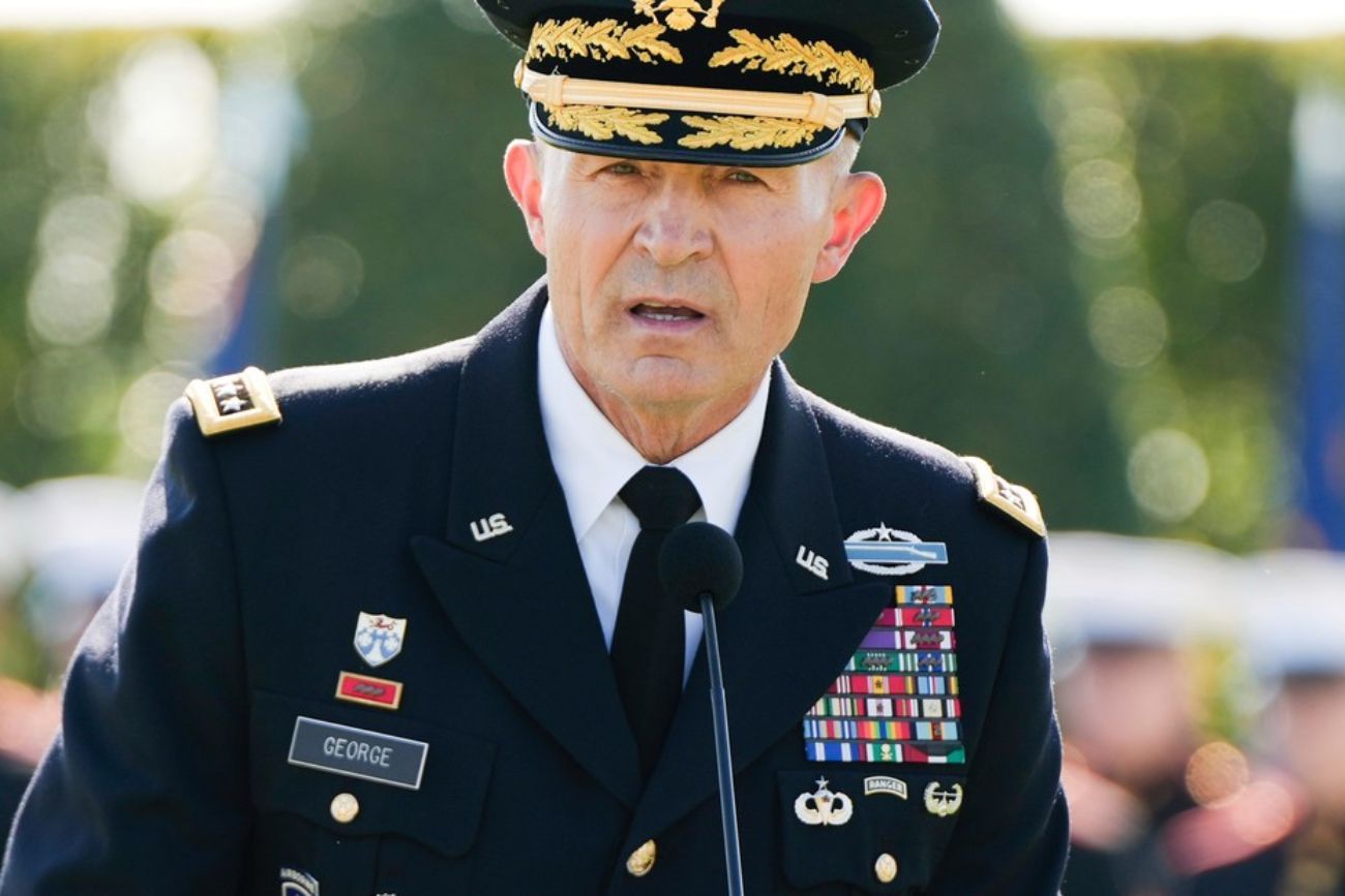 Trump desplazó al jefe del Ejército de Estados Unidos en pleno conflicto con Irán