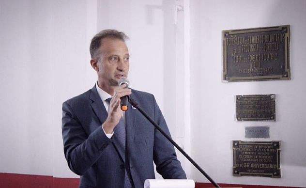 Octavio Ibarra, intendente de Oliva.