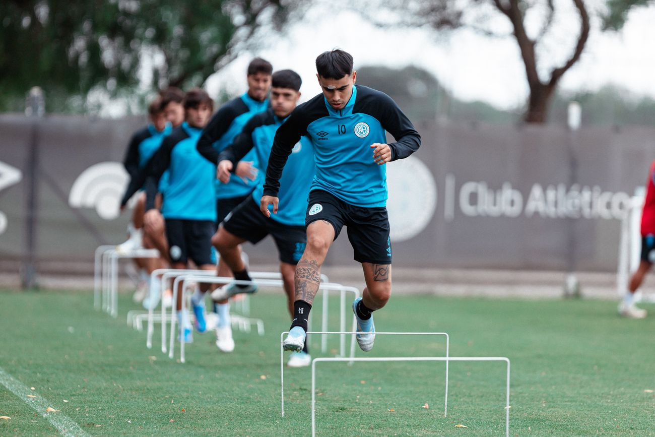 La línea de trabajo se inicia en el capitán Lucas Zelarayán.