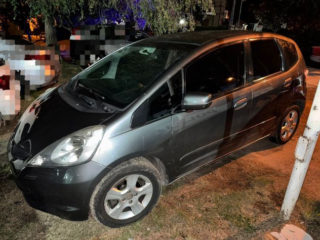 Quisieron coimear a la Policía y terminaron detenidos: secuestraron vehículos y un inhibidor