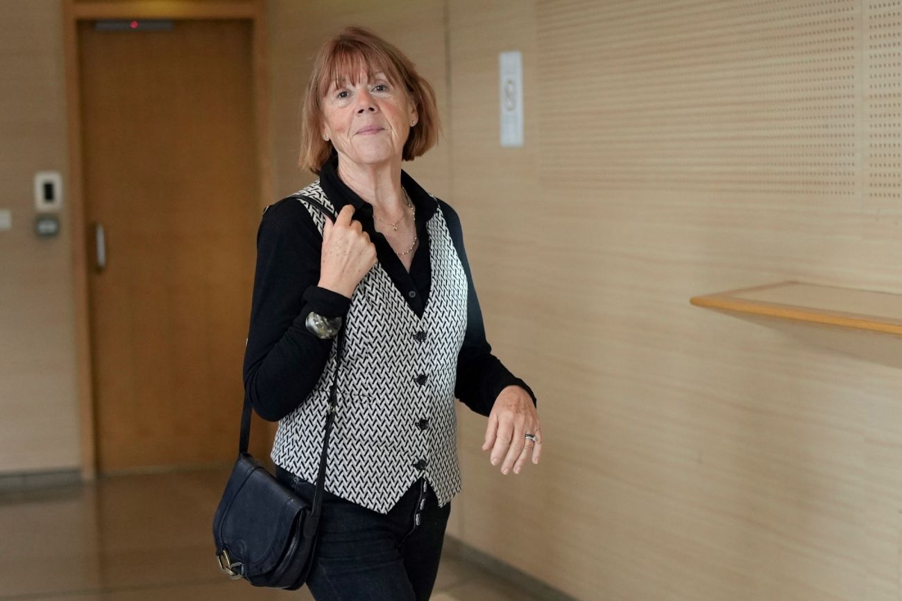 Gisèle Pelicot cuenta en su libro que iba a los juicios intentando dar una imagen regia para confrontar a sus abusadores. 