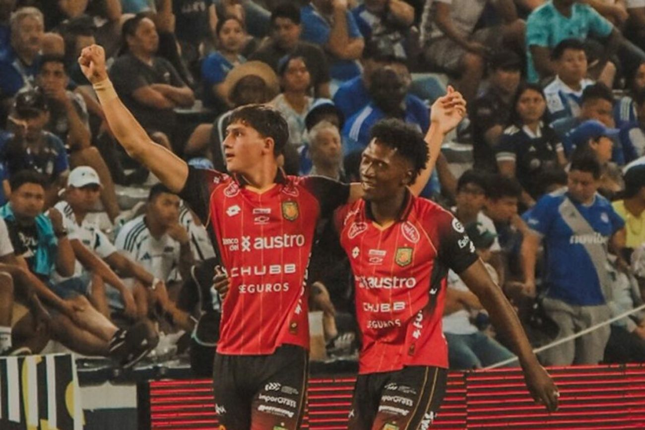 Klimowicz se dio el gusto de gritar el primer gol de su carrera.