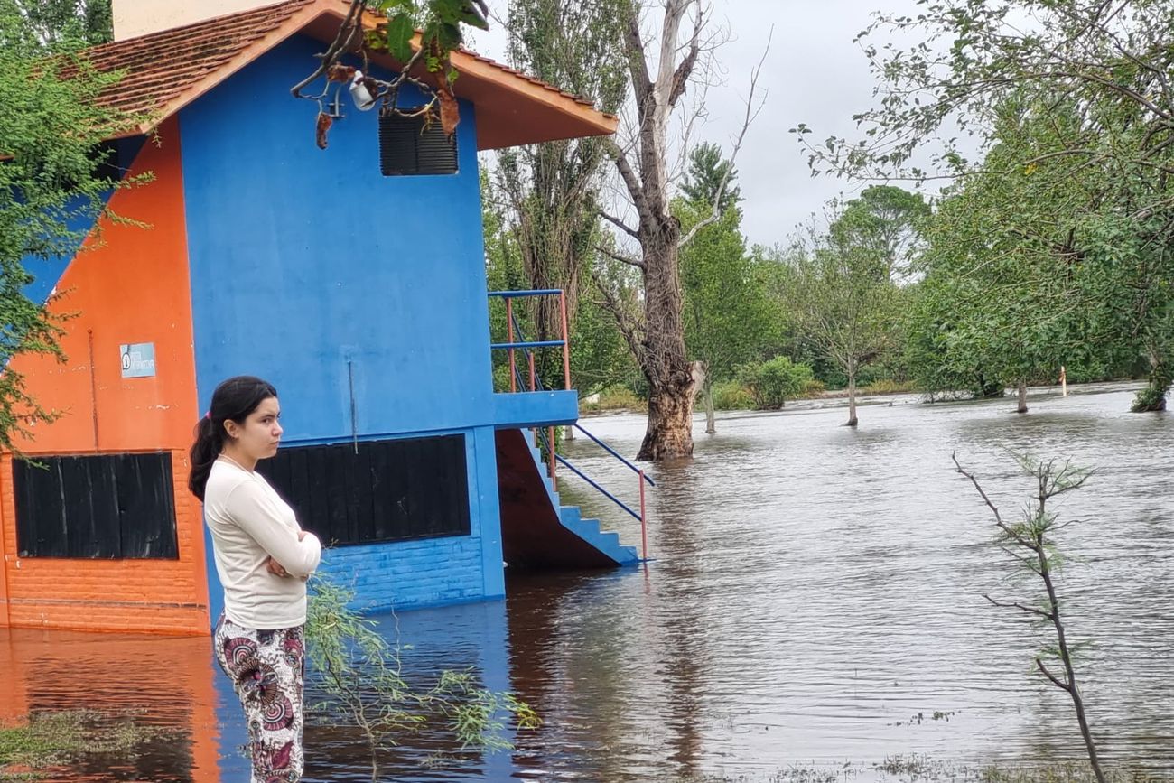 Las lluvias en Traslasierra fueron muy intensas y quedaron anegadas varias ciudades. (La Voz)