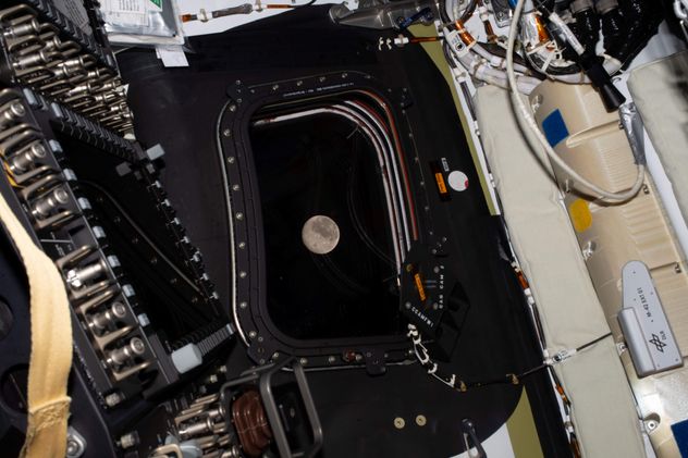 Las imágenes tomadas desde Artemis II.