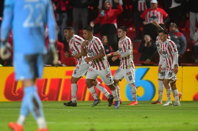 Instituto le ganó en Alta Córdoba a Defensa y Justicia y Guerra hizo el primer gol. (Javier Ferreyra / La Voz) 
