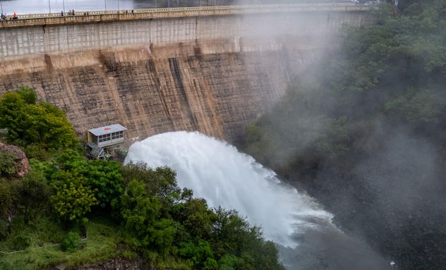 Impactantes imágenes de los Diques San Roque y Los Molinos, a pleno tras las lluvias del fin de semana.