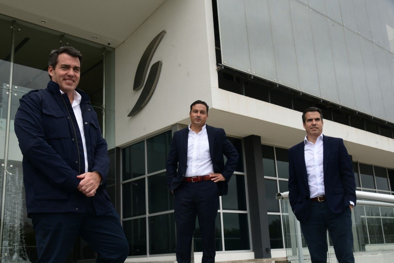 Gonzalo, Agustín y Horacio Parga, directores de Grupo Edisur. (Ramiro Pereyra)