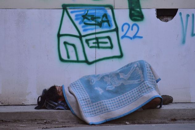 Pobreza. gente en situación de calle en Córdoba.