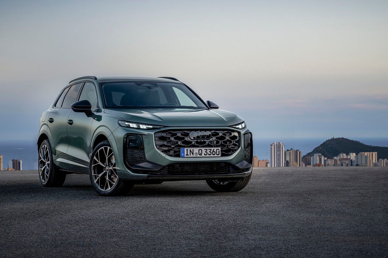 La tercera generación del utilitario deportivo de Audi del Segmento C (compacto) se ofrece con dos tipos de carrocerías: SUV y Sportback.