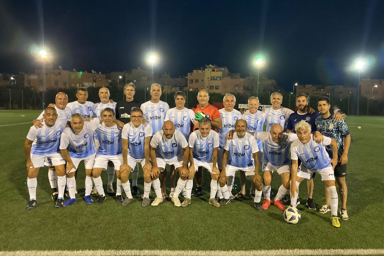La foto del Campeón Mundial en Marruecos 2022. En esta nueva experiencia se repetirán Ahumada, Borselli, Bravi, Capitaine, De Rivas, Piñeiro, Rodríguez, Vélez y el DT Buschiazzo.