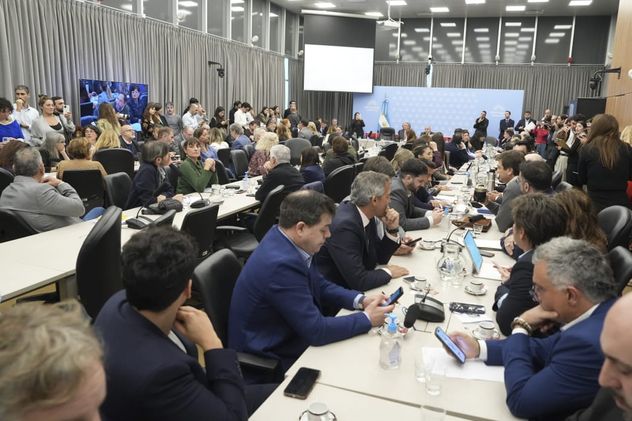 Plenario de comisiones de Recursos Naturales y Asuntos Constitucionales por la Ley de Glaciares