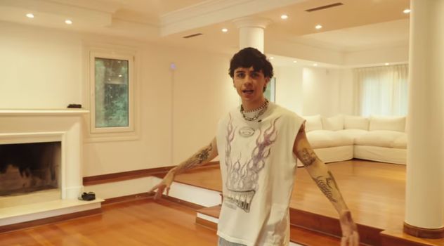 Bauleti se quedó con la suite principal tras un sorteo en vivo, mientras que Moski sorprendió con el cuarto más pequeño pero con mejor luz natural.