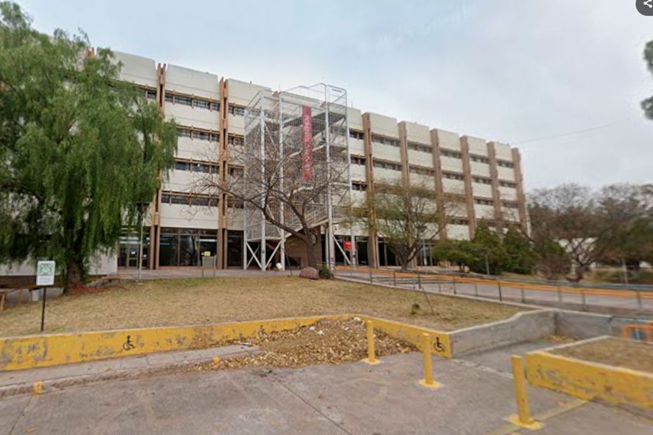 Universidad de Cuyo. (Captura/©Google Street View)