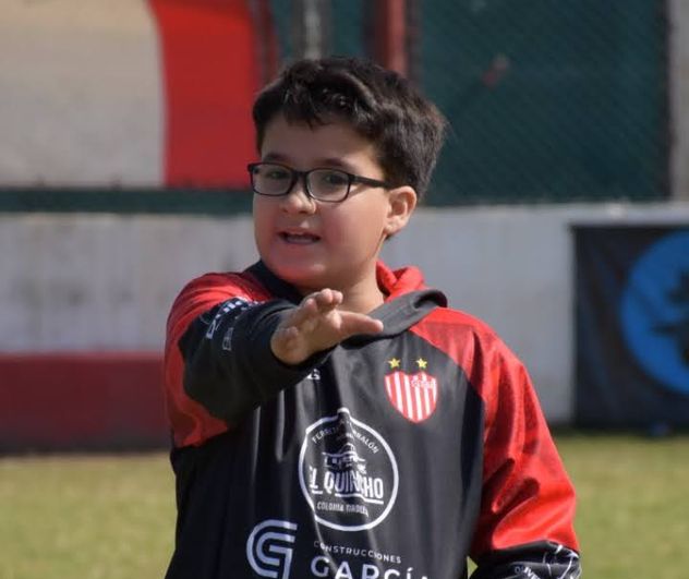 Joaquín Ciani Ahado, joven entrenador en el fútbol del interior de Córdoba.