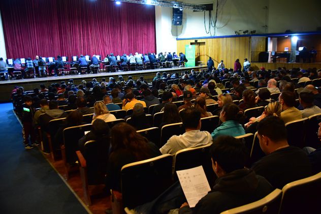 Con una gran convocatoria abrieron las preinscripciones a cursos gratuitos de oficios de la UNC.