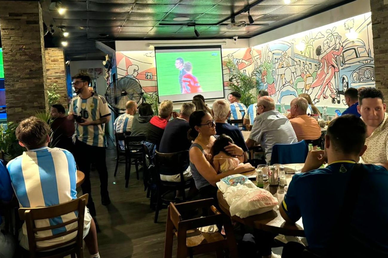Cómo es el restaurante argentino más visitado en Miami, ideal para ver los partidos del Mundial.