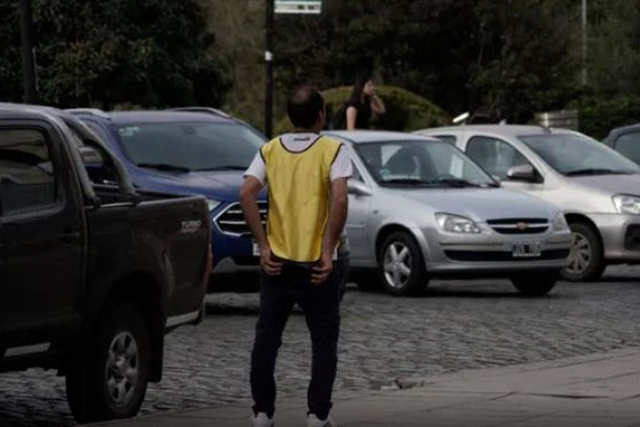Cuidacoches en Rosario.