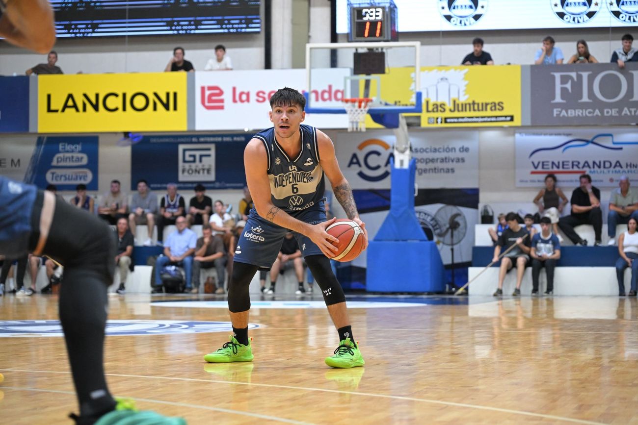 Independiente de Oliva cerró su fase regular con derrota.