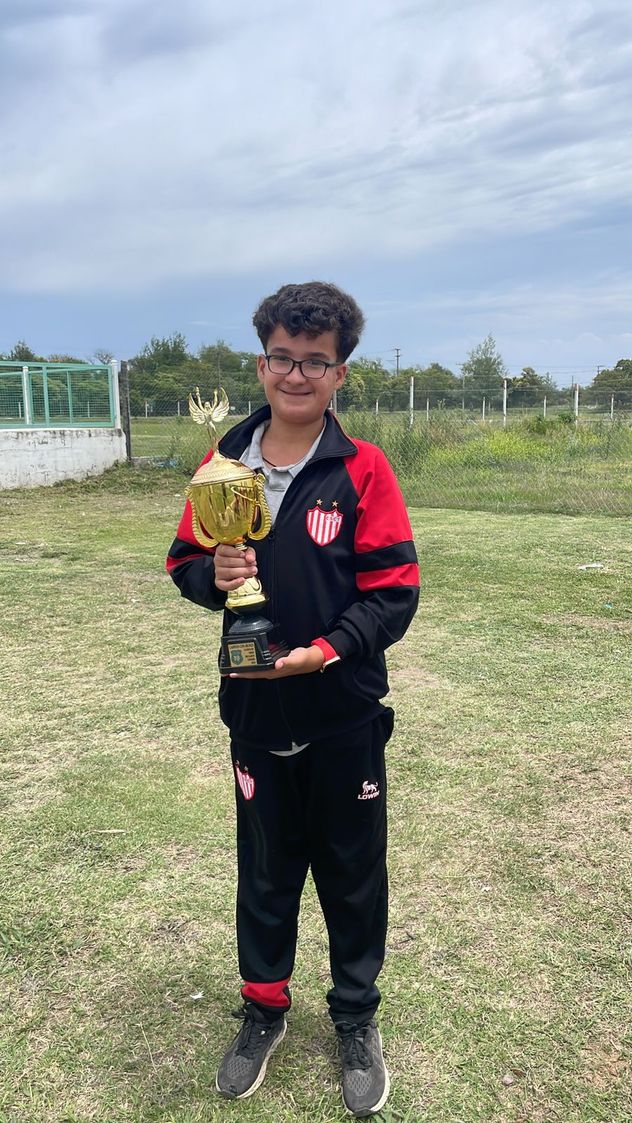 Joaquín Ciani Ahado, joven entrenador en el fútbol del interior de Córdoba.