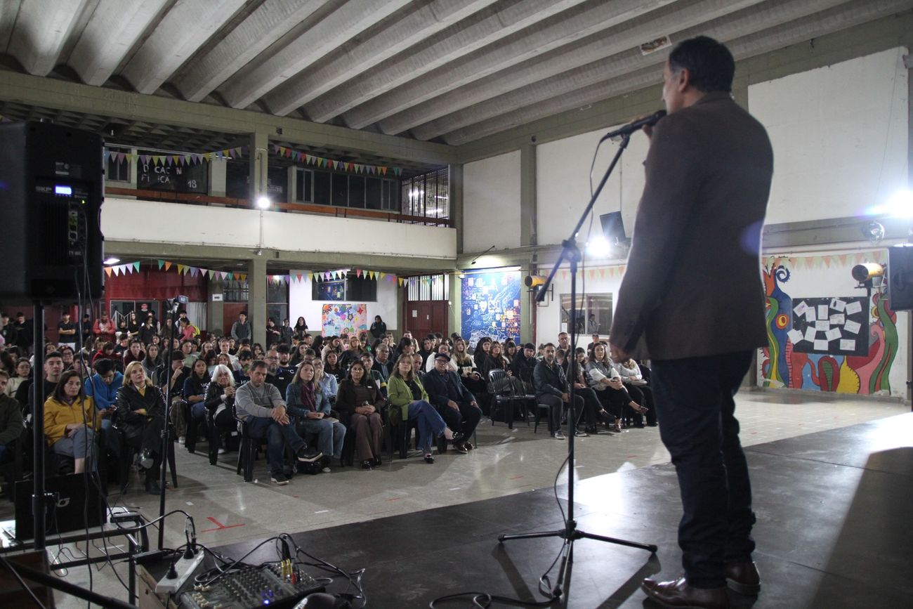 El acto de inicio del cilco lectivo 2026 de la UPC en la regional riotercerense. 