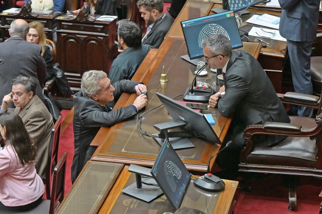 Sesión de la Cámara de Diputados en la que se debate la reforma de la Ley de Glaciares.