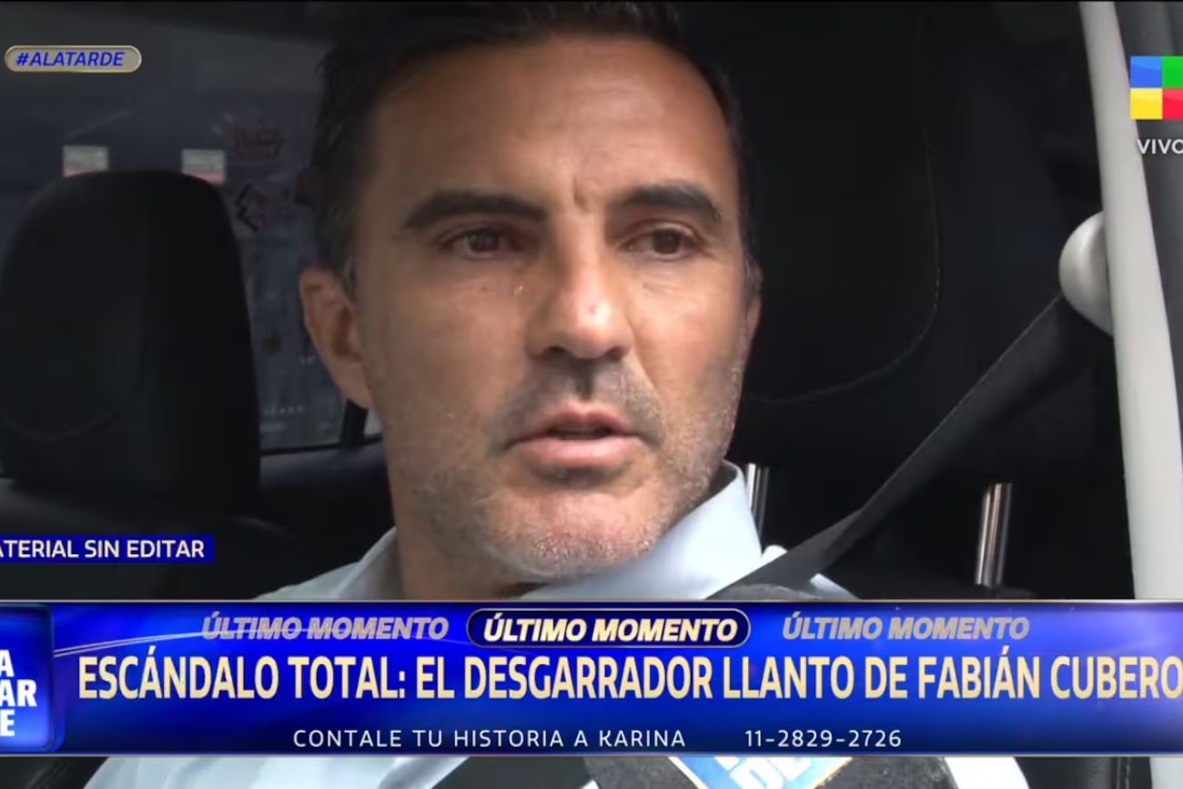 Fabián Cuebero, roto en llanto en un móvil con "A la tarde". 