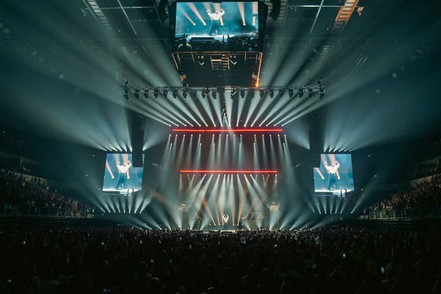 Ricky Martin, durante su reciente show en Montevideo. (6 pasos)