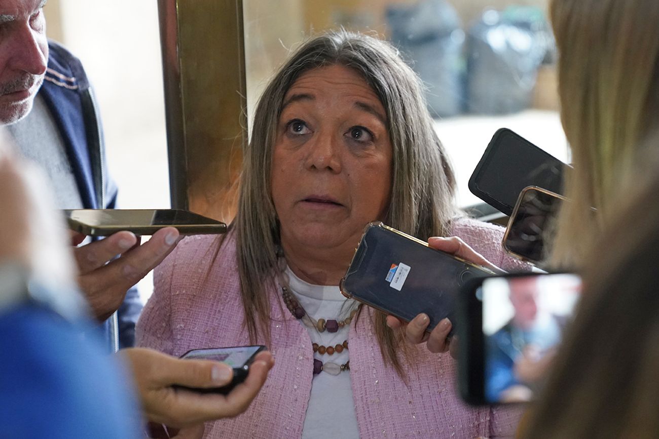La escribana de Adorni declaró en la Justicia y negó préstamos de jubiladas: "Pregúntele a él"