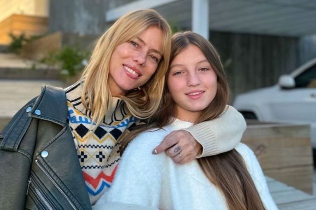 Nicole Neumann y su hija Allegra. Foto: web.