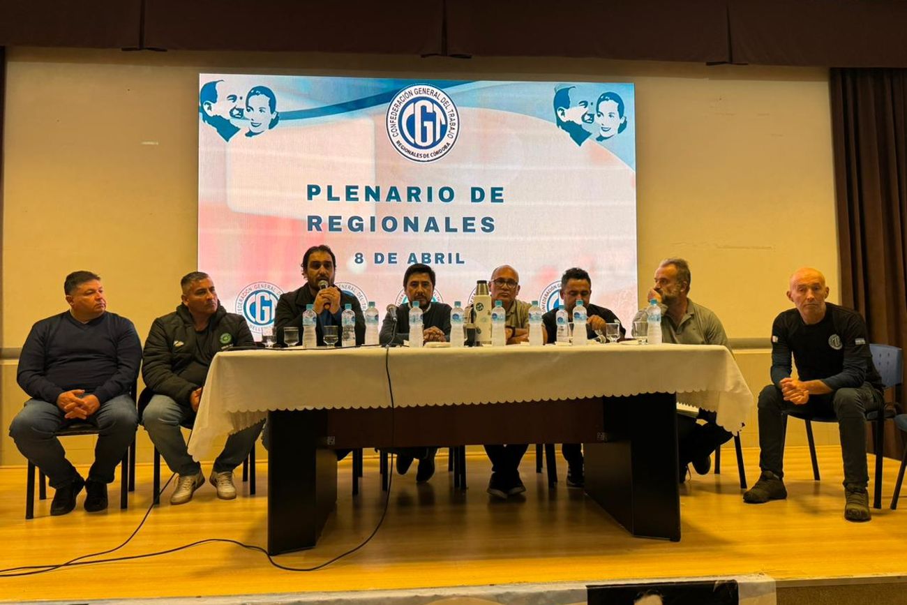 La CGT oficial de Córdoba se reunió para hacer un pronunciamiento político. Pide protagonismo en las decisiones del PJ provincial. (Prensa CGT Córdoba)