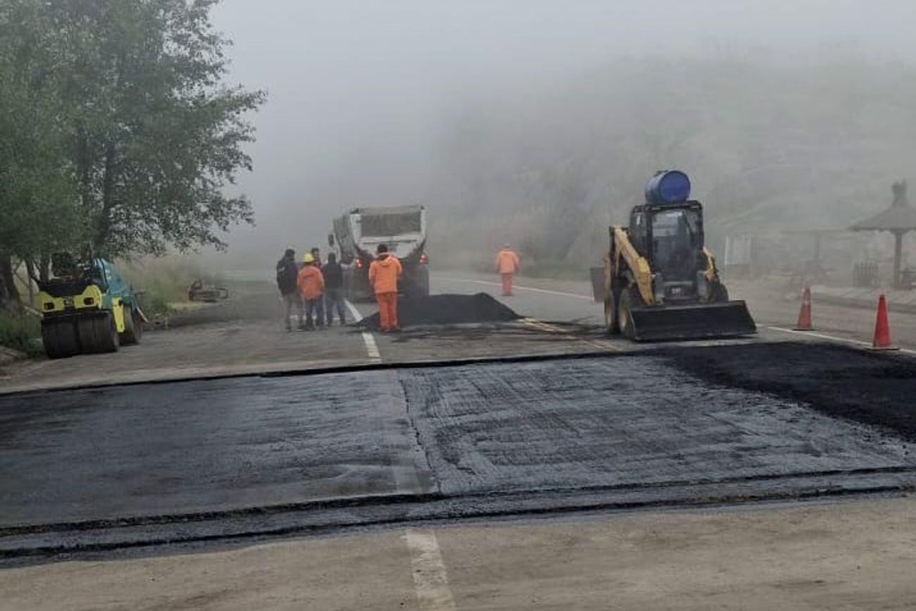 Córdoba. Corte total en el Camino de las Altas Cumbres por un socavón