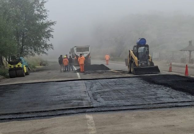 Córdoba. Corte total en el Camino de las Altas Cumbres por un socavón
