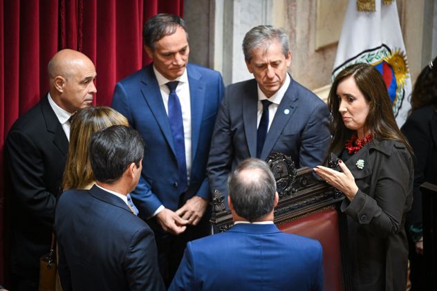 Sesión en el Senado para el tratamiento de pliegos