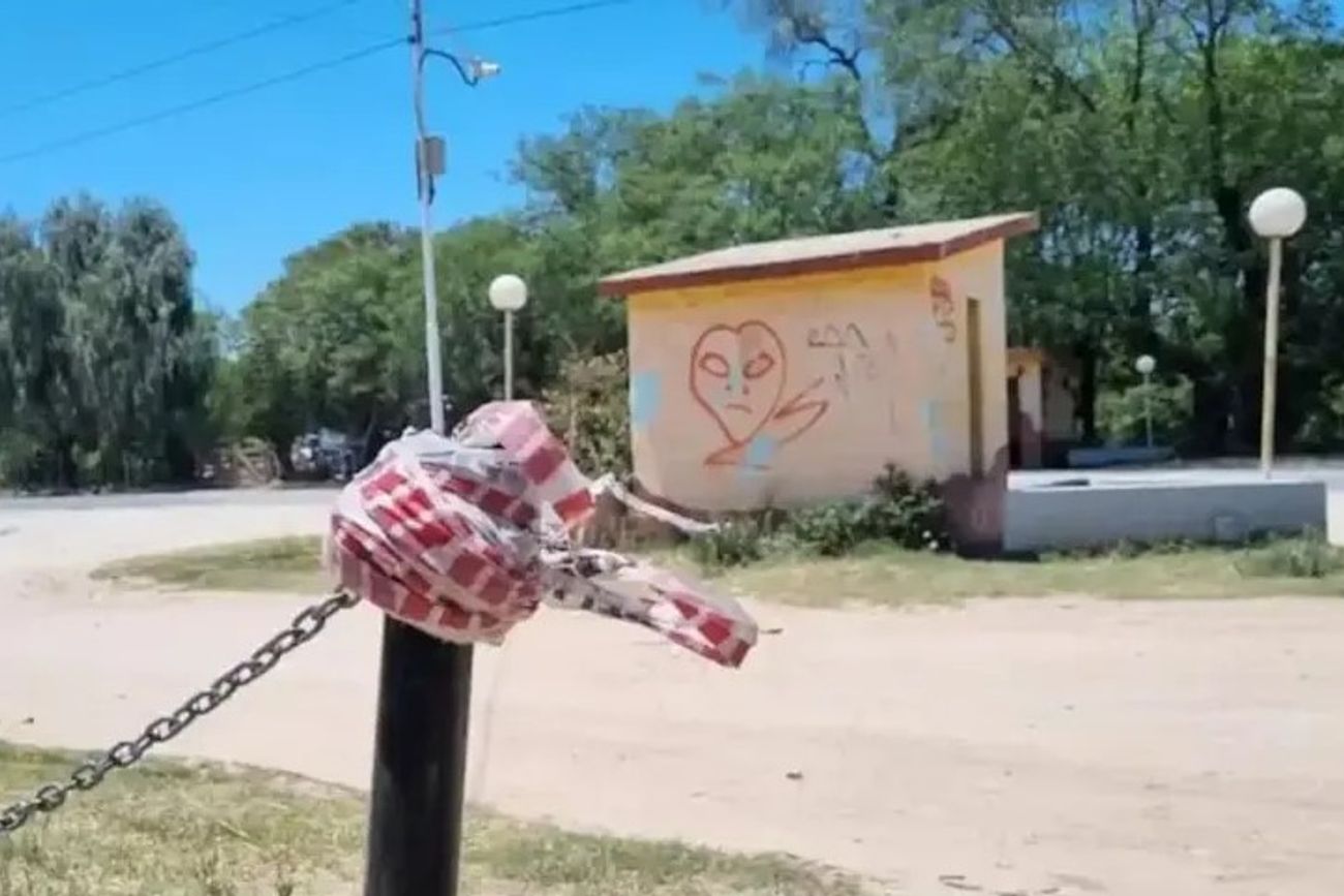 La garita de ruta 38 donde ocurrió la muerte de Samuel Tobares, en Villa Parque Siquiman. .