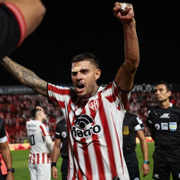 Leonel Mosevich, defensor de Instituto.