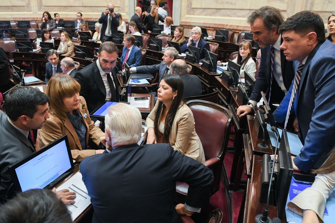 Sesión en el Senado para el tratamiento de pliegos