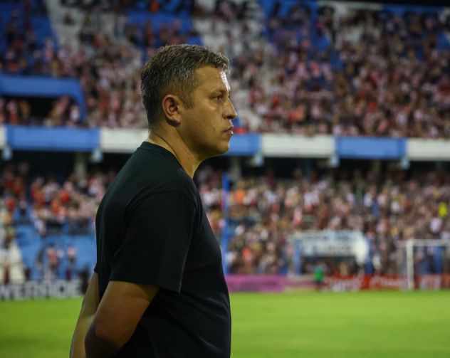 Diego Flores, DT de Instituto.