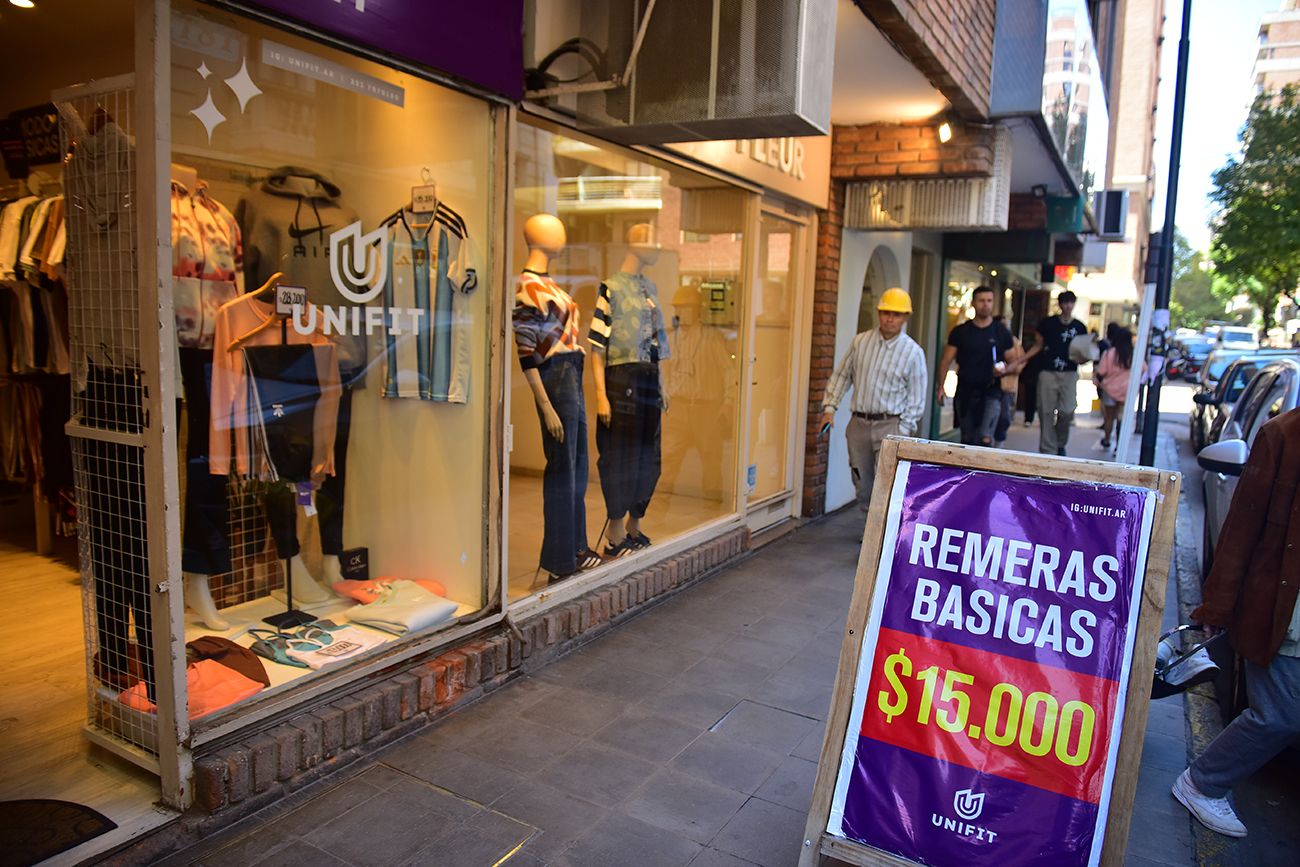 Comercio en Córdoba: las razones de la histórica caída en las ventas minoristas de un 23% en abril