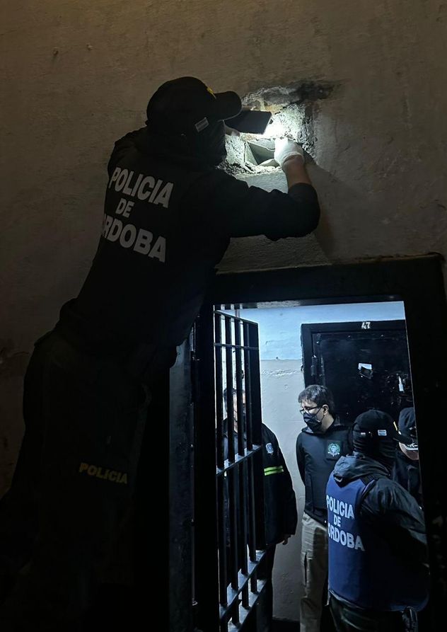 Impactante caso de grooming en Deán Funes con 13 menores involucradas en casos de extorsión y abuso sexual.