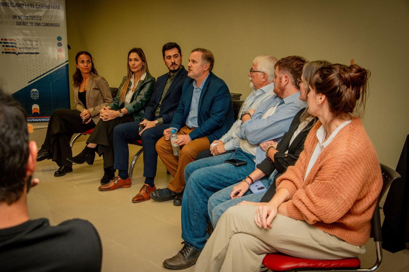 Reunión entre instituciones de educación superior de Río Tercero. 
