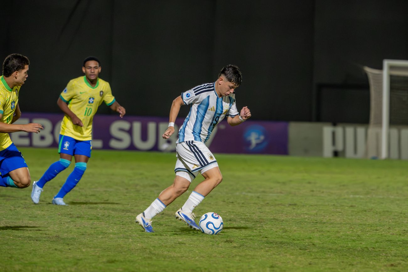 Selección Sub 17 vs Brasil en el Sudamericano