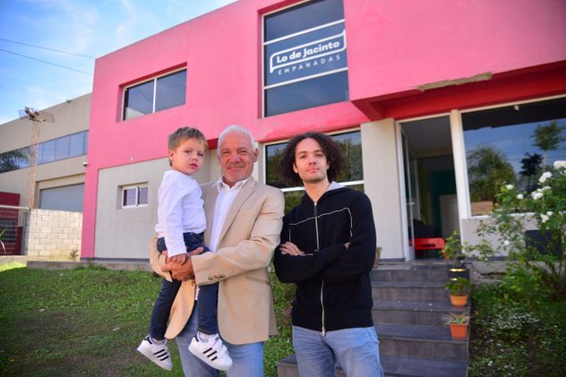 RESPONSABLES. Sergio Delseri, fundador del emprendimieto, junto a su hijo Tiziano, quien se desempeña como director.