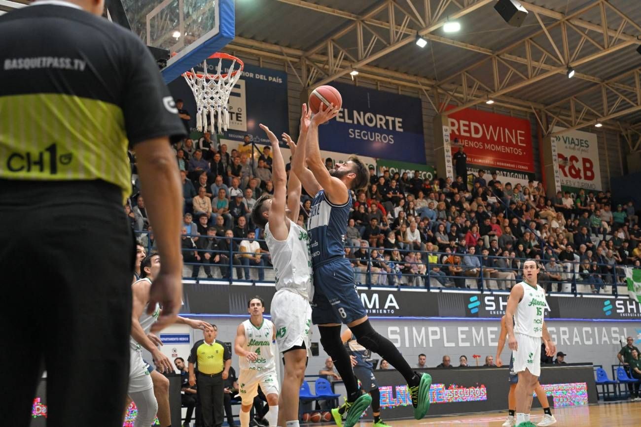 Independiente de Oliva y Atenas, por una nueva fecha de la Liga Nacional de Básquetbol. 