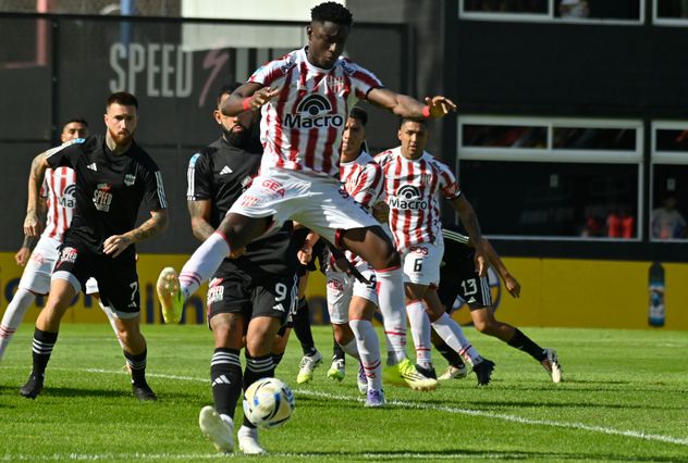 Instituto vs Riestra por la fecha 14 del Apertura.
