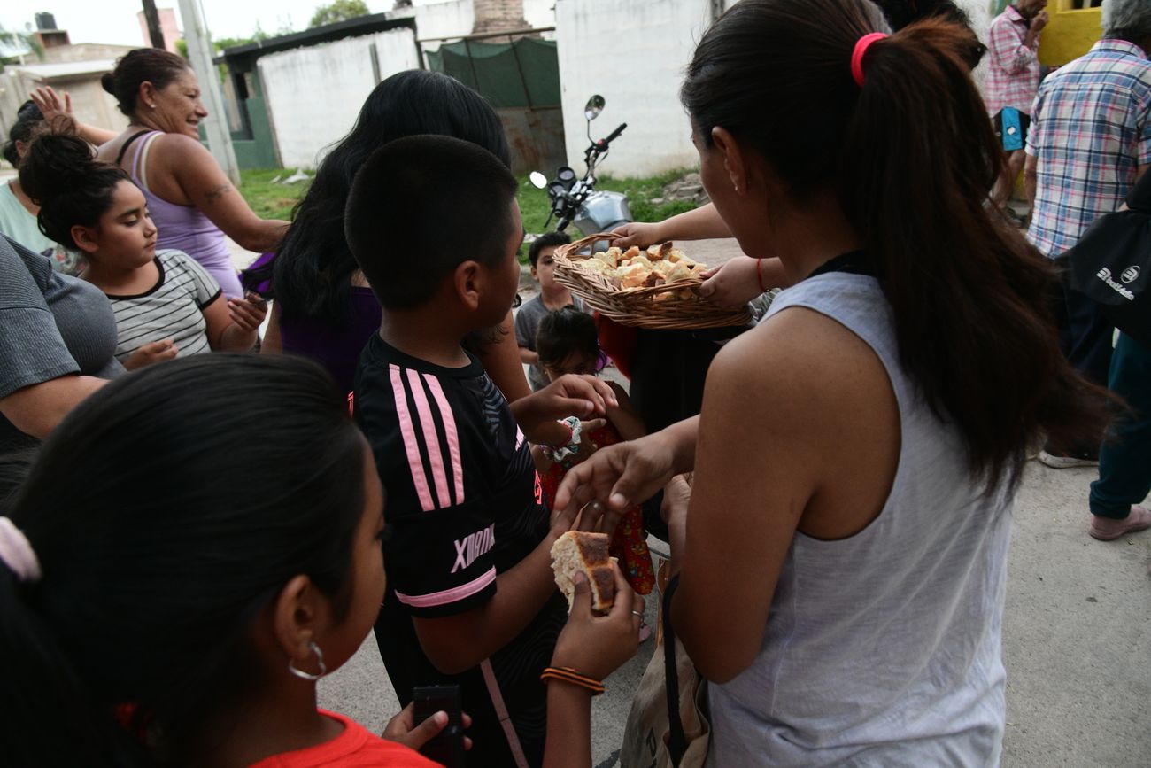 Pobreza, comedores populares.