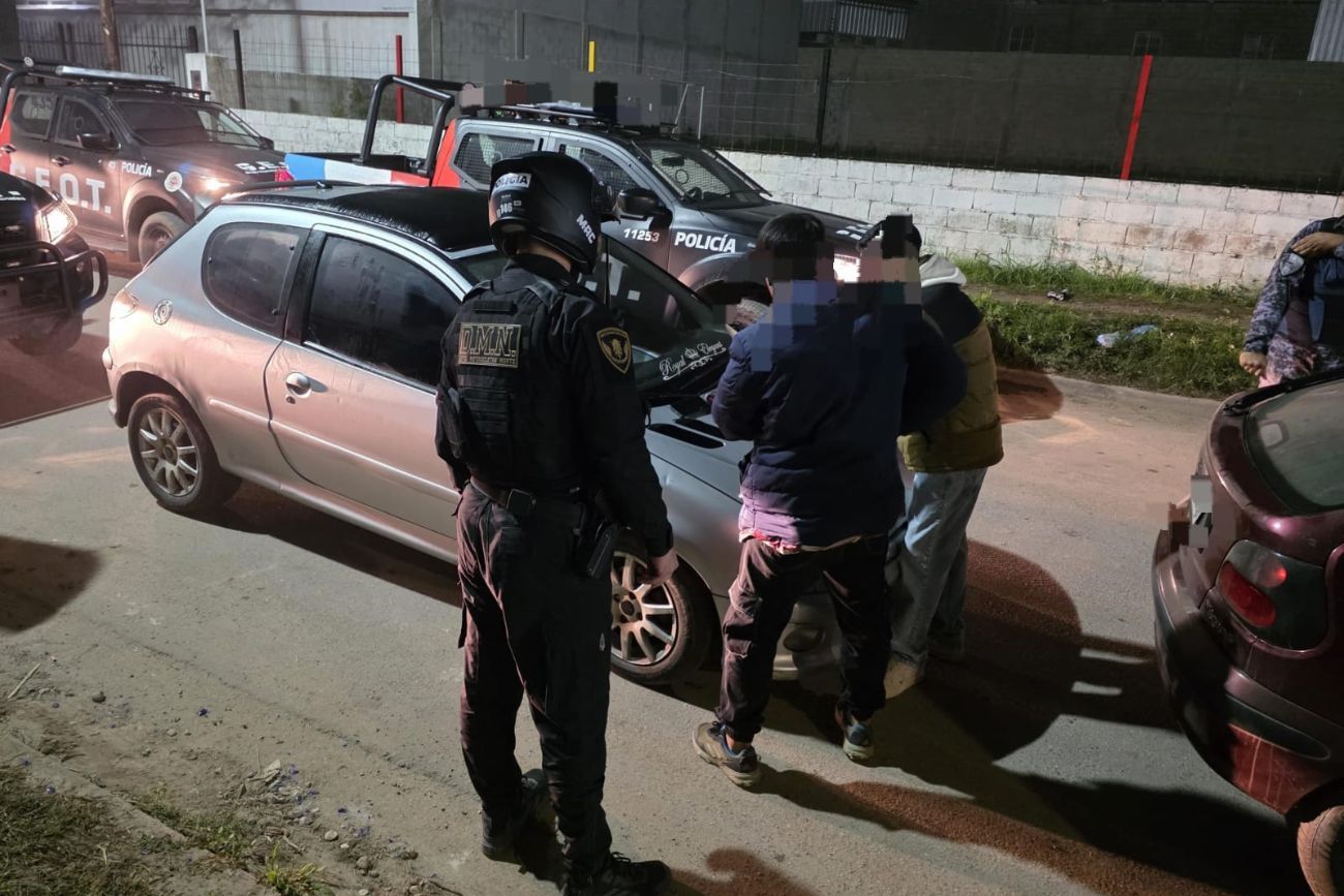 Desarticularon una reunión masiva en Malvinas Argentinas.