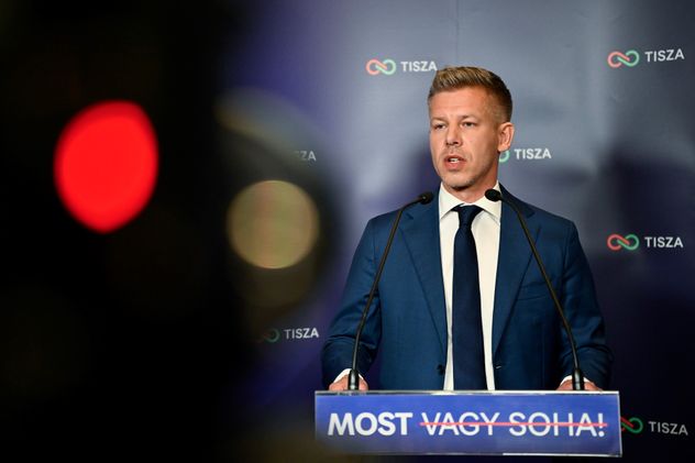 El líder opositor Peter Magyar, de Tisza, ganó las elecciones parlamentarias en Hungría y venció a Viktor Orban.