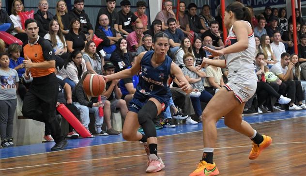 Chañares superó a Bochas, sigue invicto, y se metió en los cuartos de final de la Liga Femenina Nacional.
