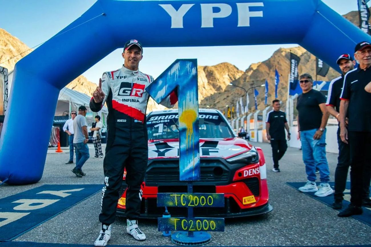 Matías Rossi se quedó con la victoria del TC2000 en el autódromo El Zonda de San Juan. (Prensa TC2000)
